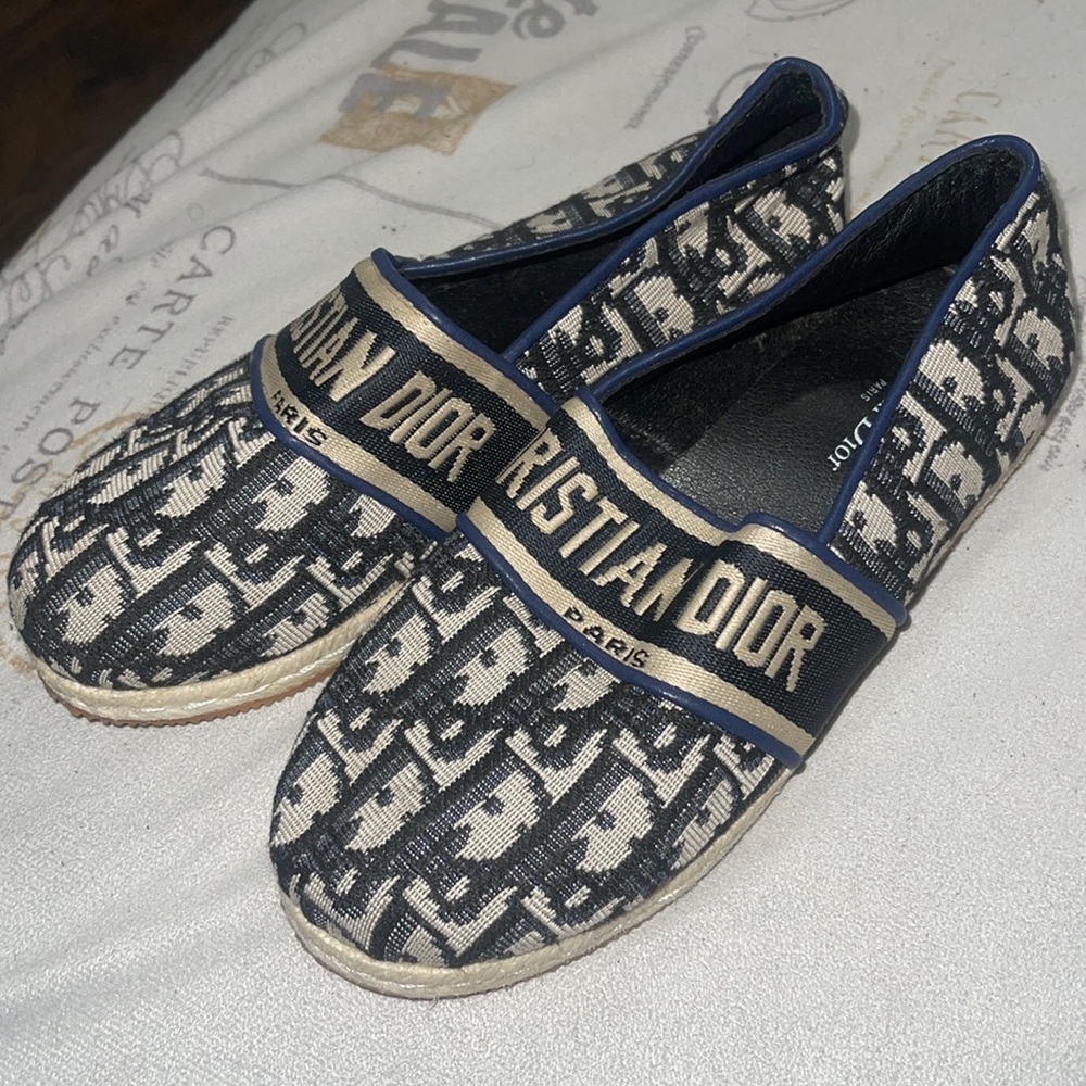 Hello I have little girl shoes, these shoes are not real but very cute.